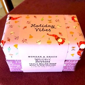 Morgan & Grace Holiday Vibes Winter Berries Triple MIlled Soap Set New